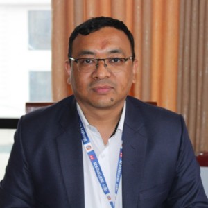 निराजन श्रेष्ठ